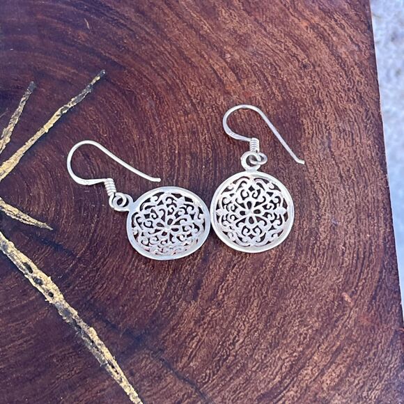Filigree Mandala dangle Earrings Sterling silver scroll - Picture 4 of 5